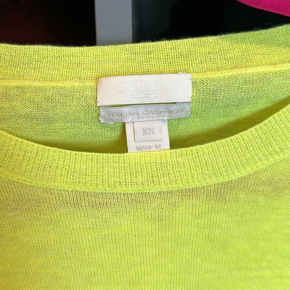 J Crew fluorescent yellow short sleeve crew neck cashmere sweater size XS​ - Picture 2 of 3